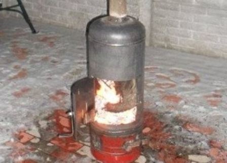 Буржуйка из газового баллона