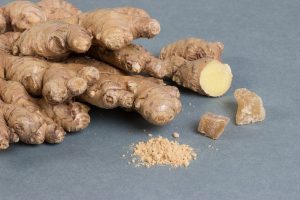 корни куркумы