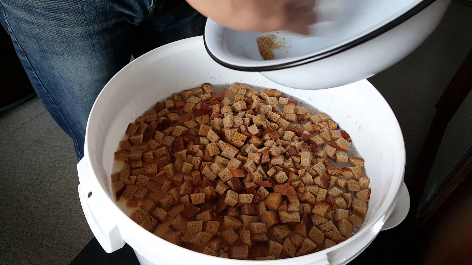 дрожжевая подкормка для растений