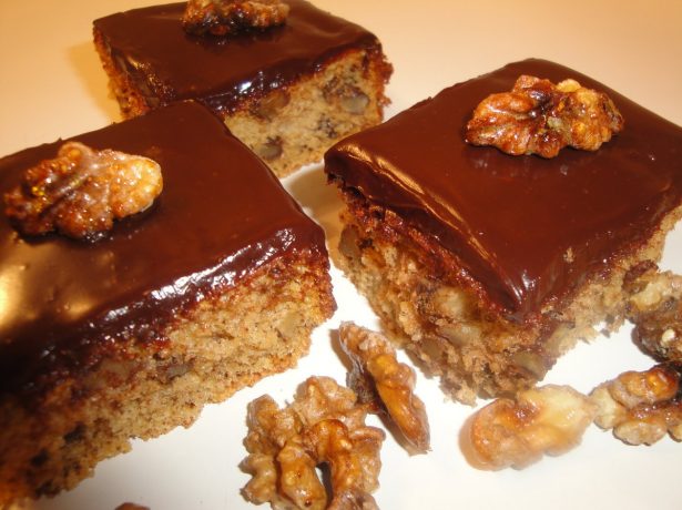 Выпечка с грецкими орехами
