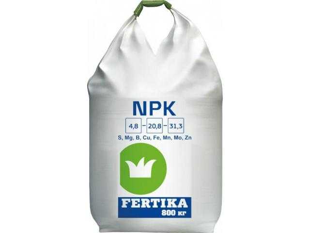 podkormka-pomidorov-v-teplitse-foto-video-chem-udobryat-tomatyi-v-teplitse-30